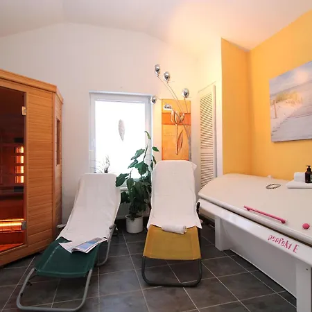 Ferienanlage Droese, Haus 8a - Fewo 9 * Kuehlungsborn